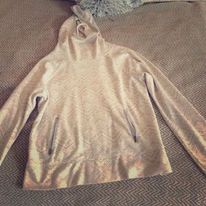 White long sleeve fleece